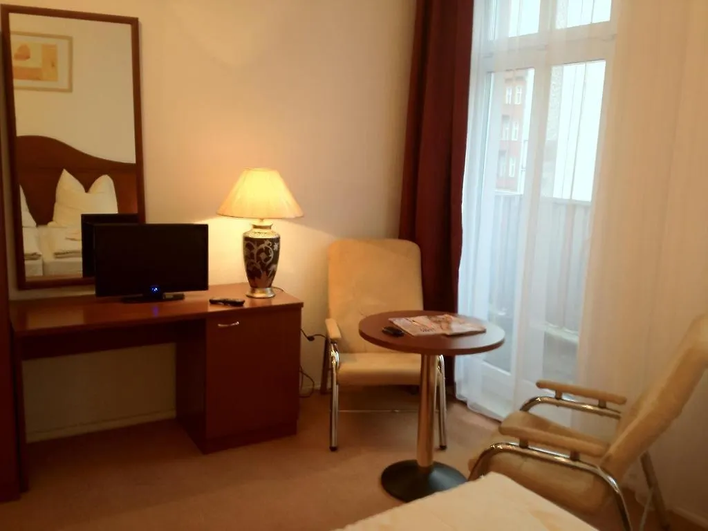 Baerliner Pension Berlin Germany